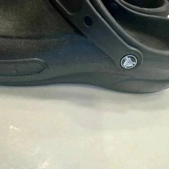 Crocs men’s black slip on shoes. Ankle strap Size 13 perfect condition - Picture 7 of 10